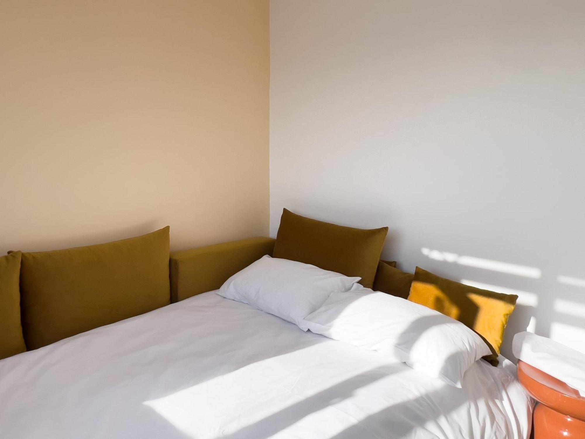 Zozy Clitterhouse Hotel London Exterior photo